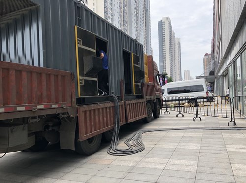 洛龙柴油发电机空气滤清器在不同季节的更换周期是否有差异？