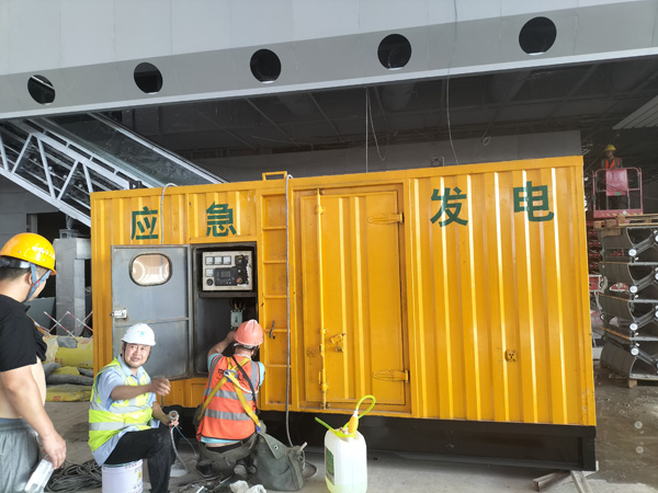 洛龙怎样判断空气滤清器是否需要更换?