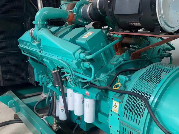 洛龙更换100kW柴油发电机组机油时,需要注意哪些事项?